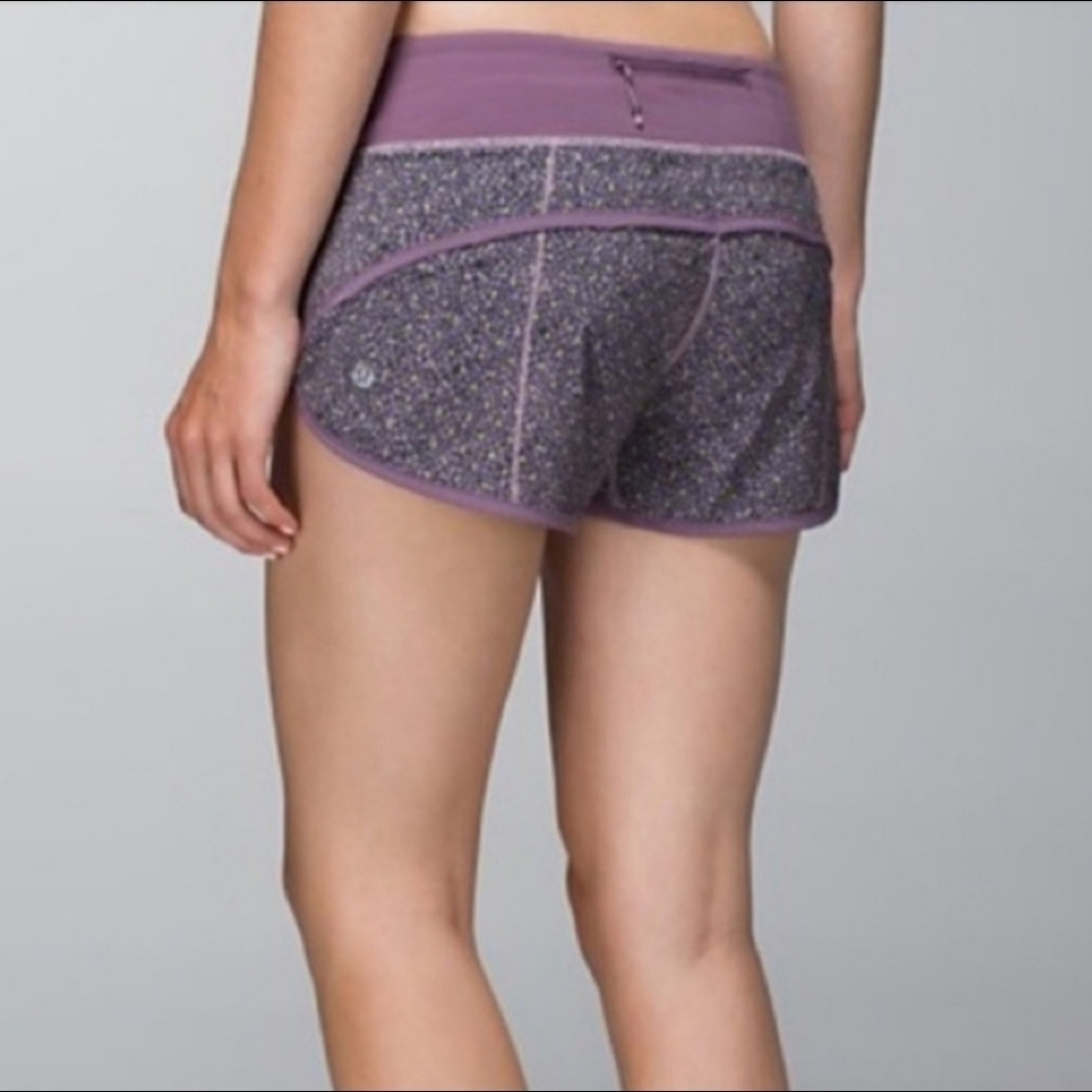 Lululemon Womens Speed Up Running Shorts Lavender Floral, size 6